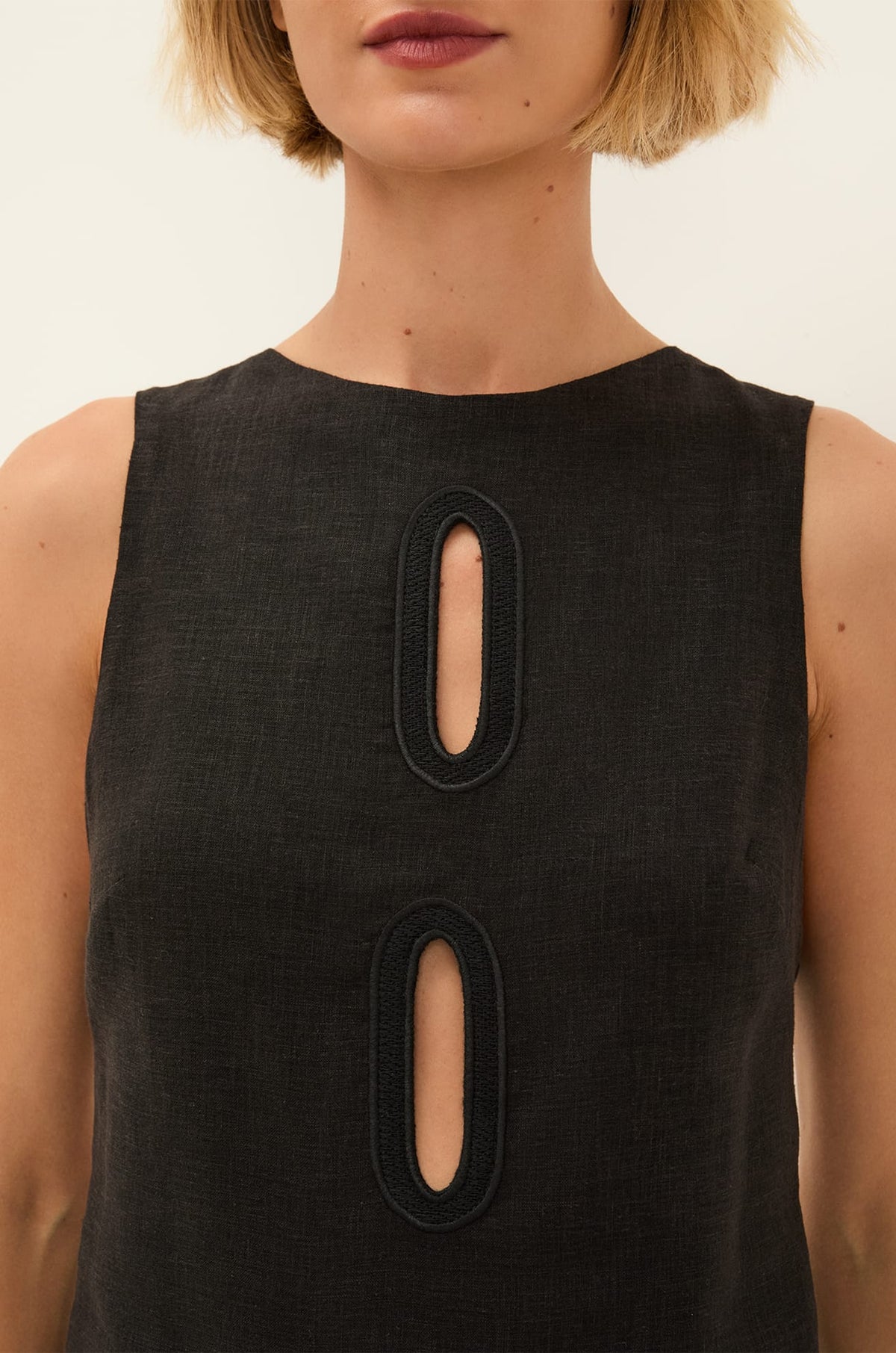 gid://shopify/Product/9604738547933