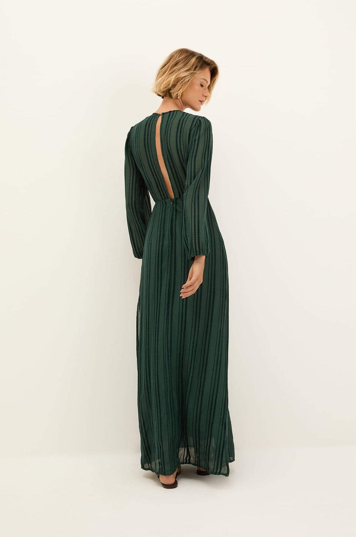 gid://shopify/Product/9604735762653