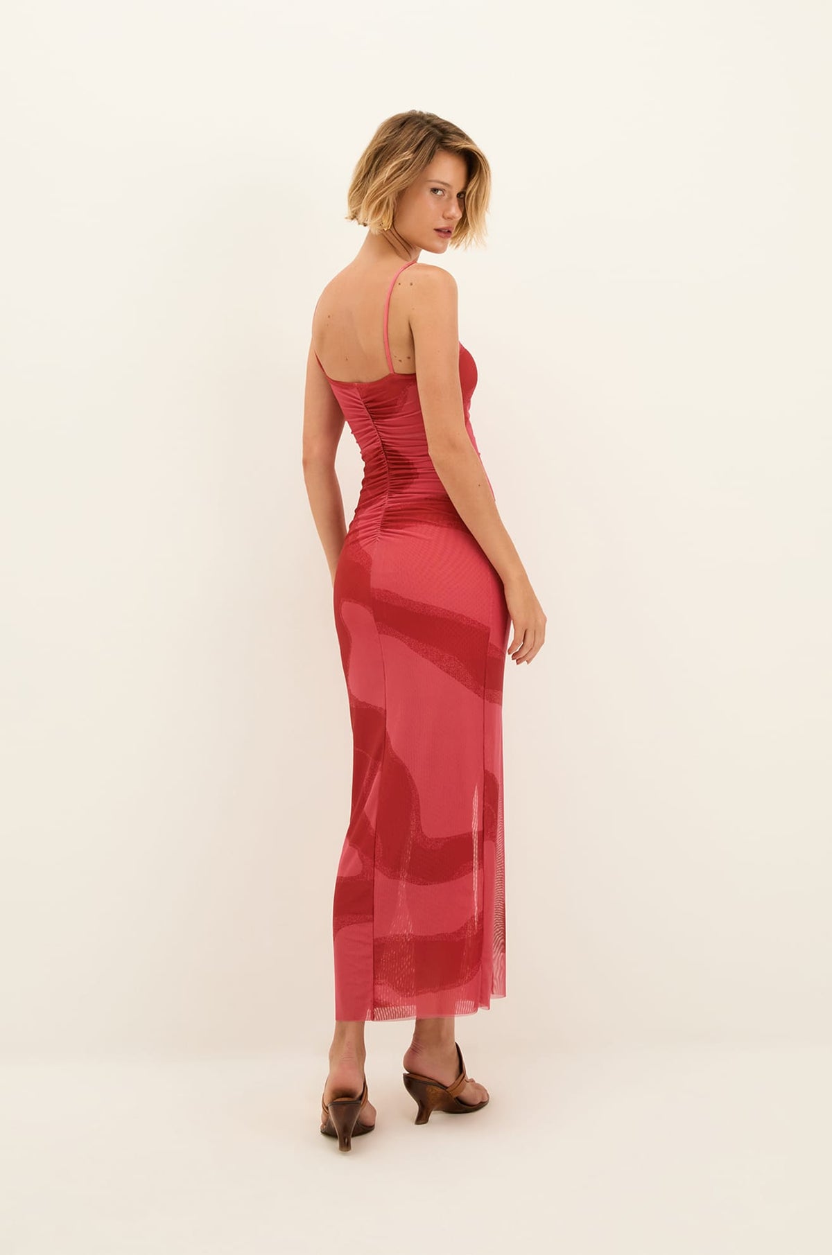 gid://shopify/Product/9592829575389