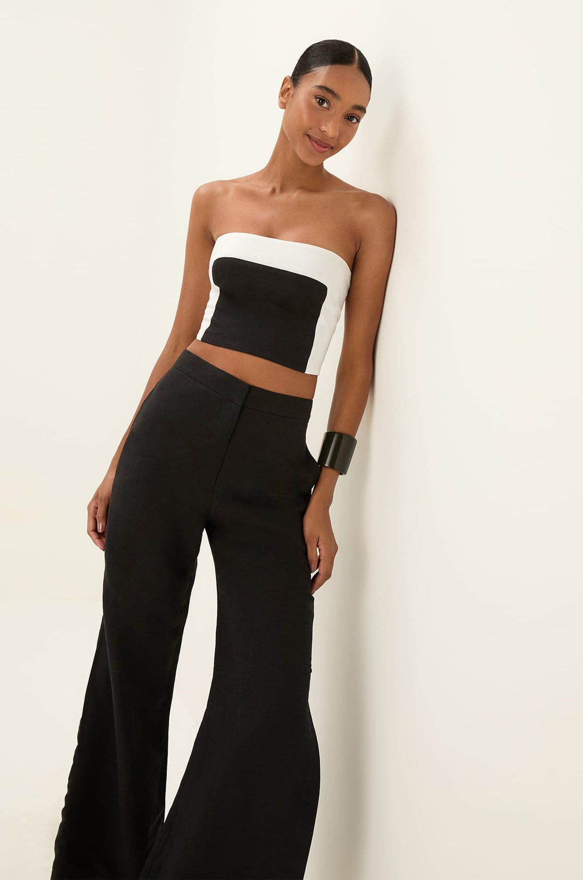 gid://shopify/Product/9604763975901