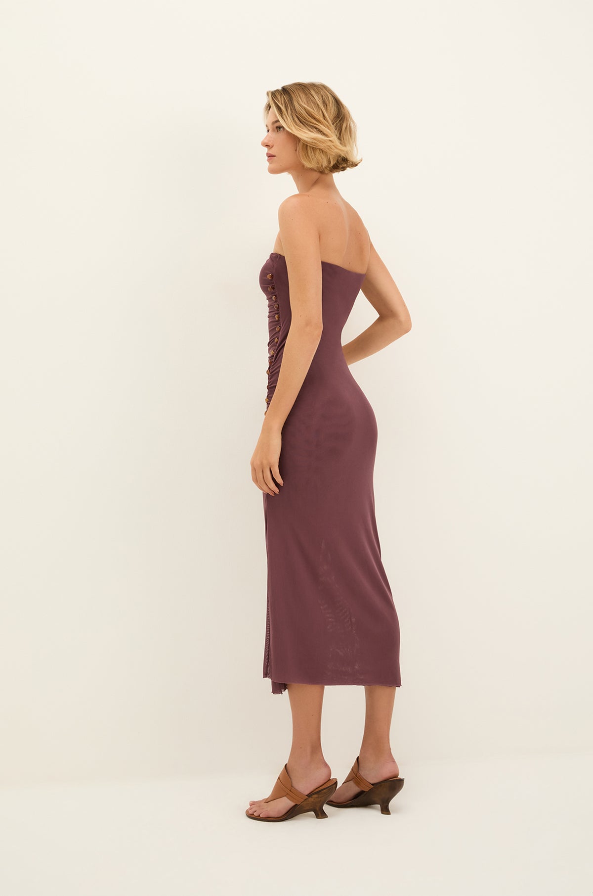 gid://shopify/Product/9604766662877