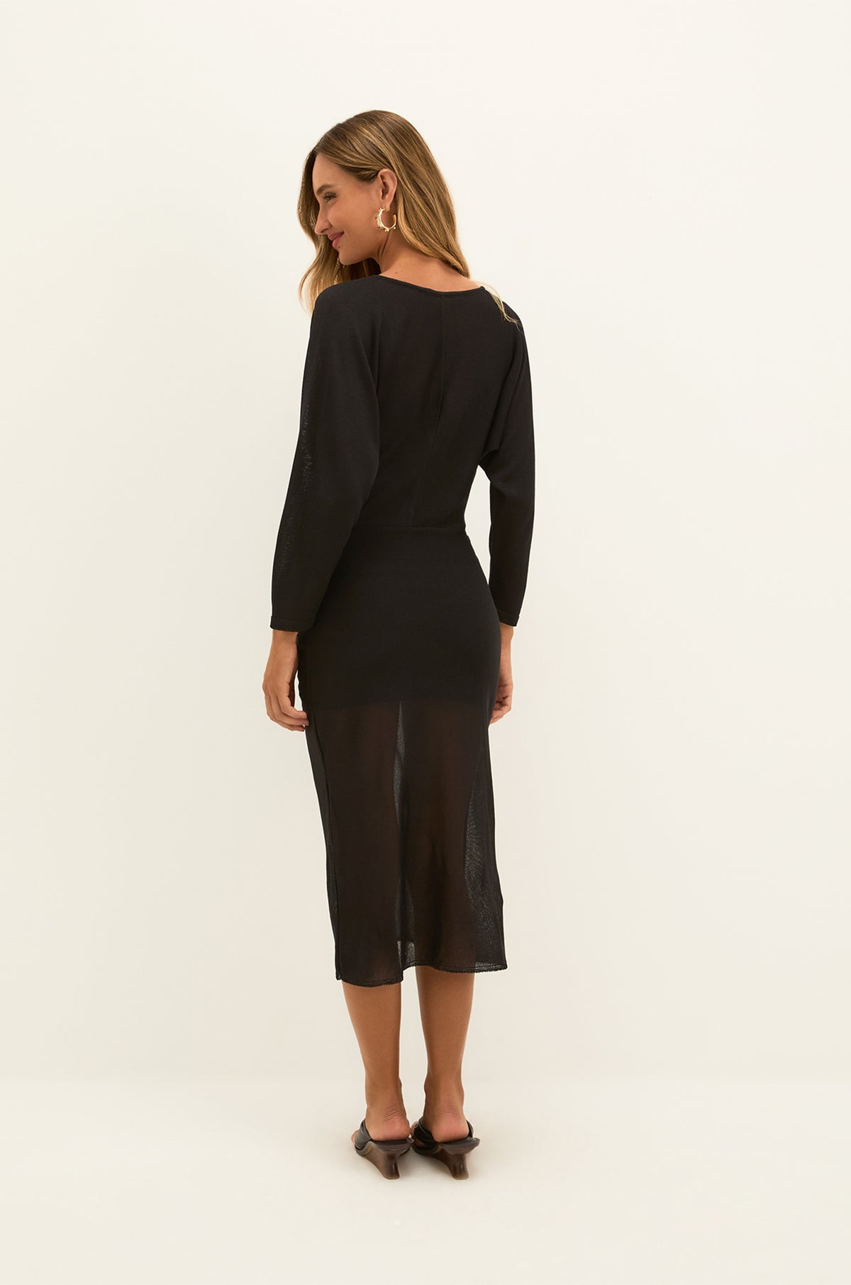 gid://shopify/Product/9604772954333