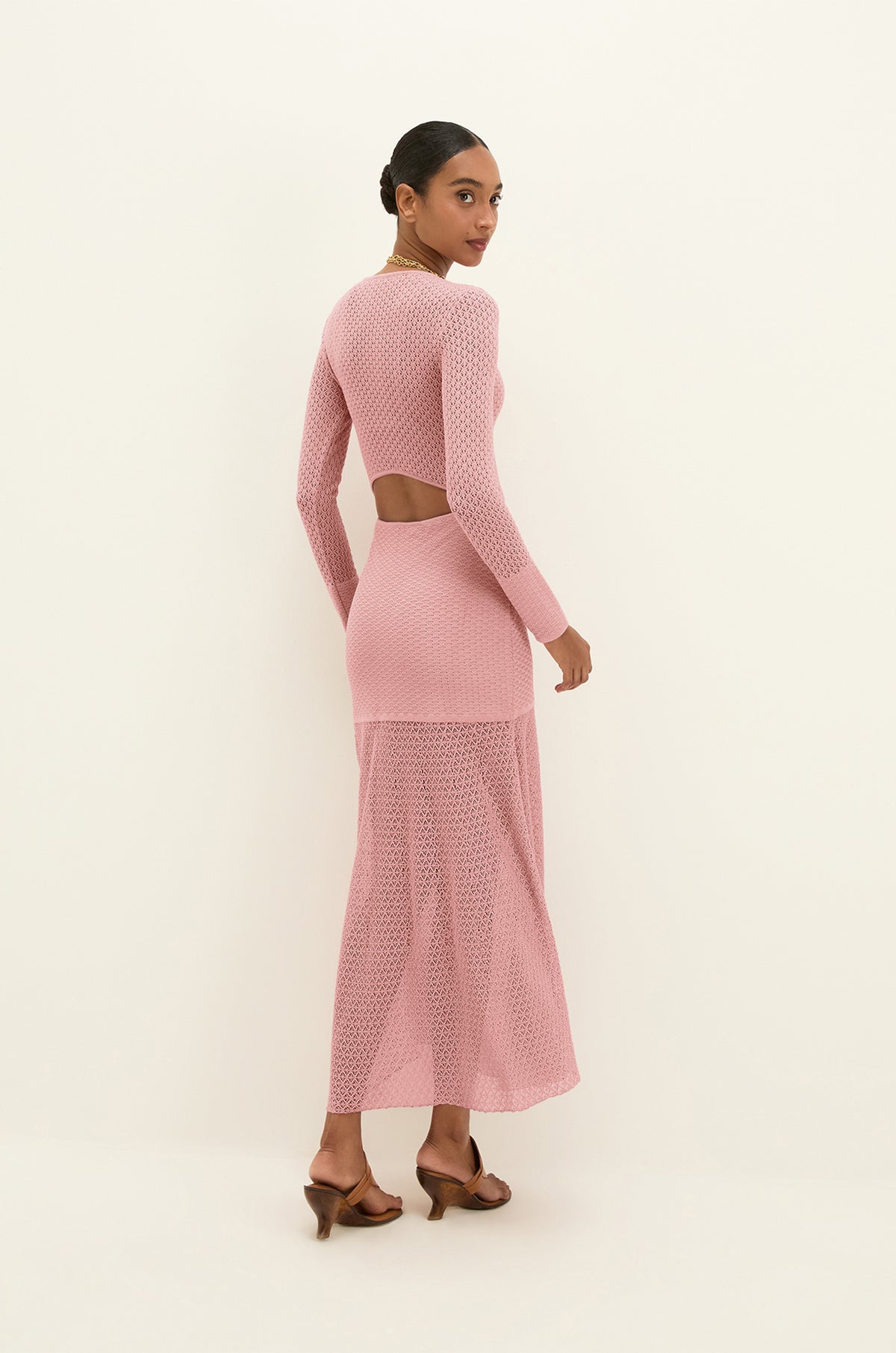 gid://shopify/Product/9604673929437