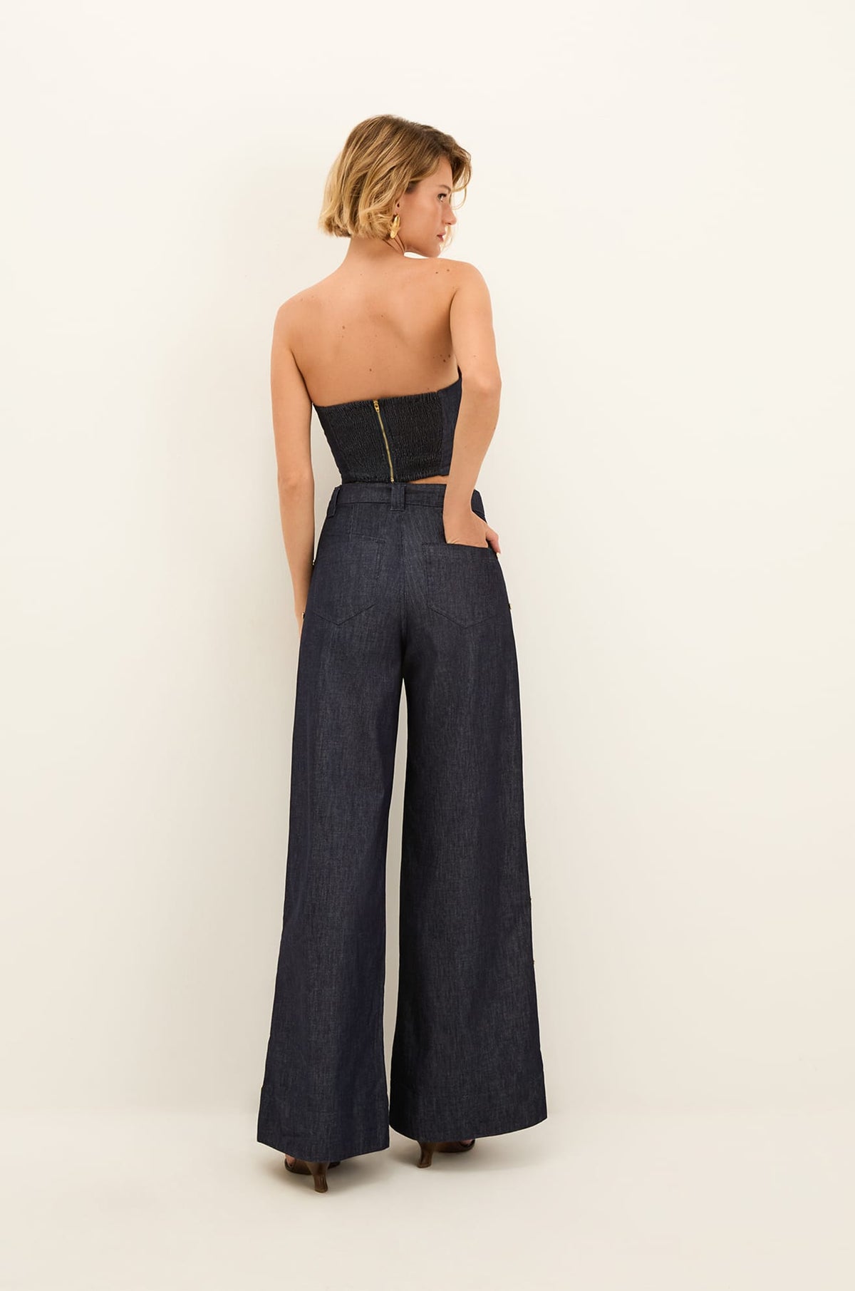 gid://shopify/Product/9604751655133