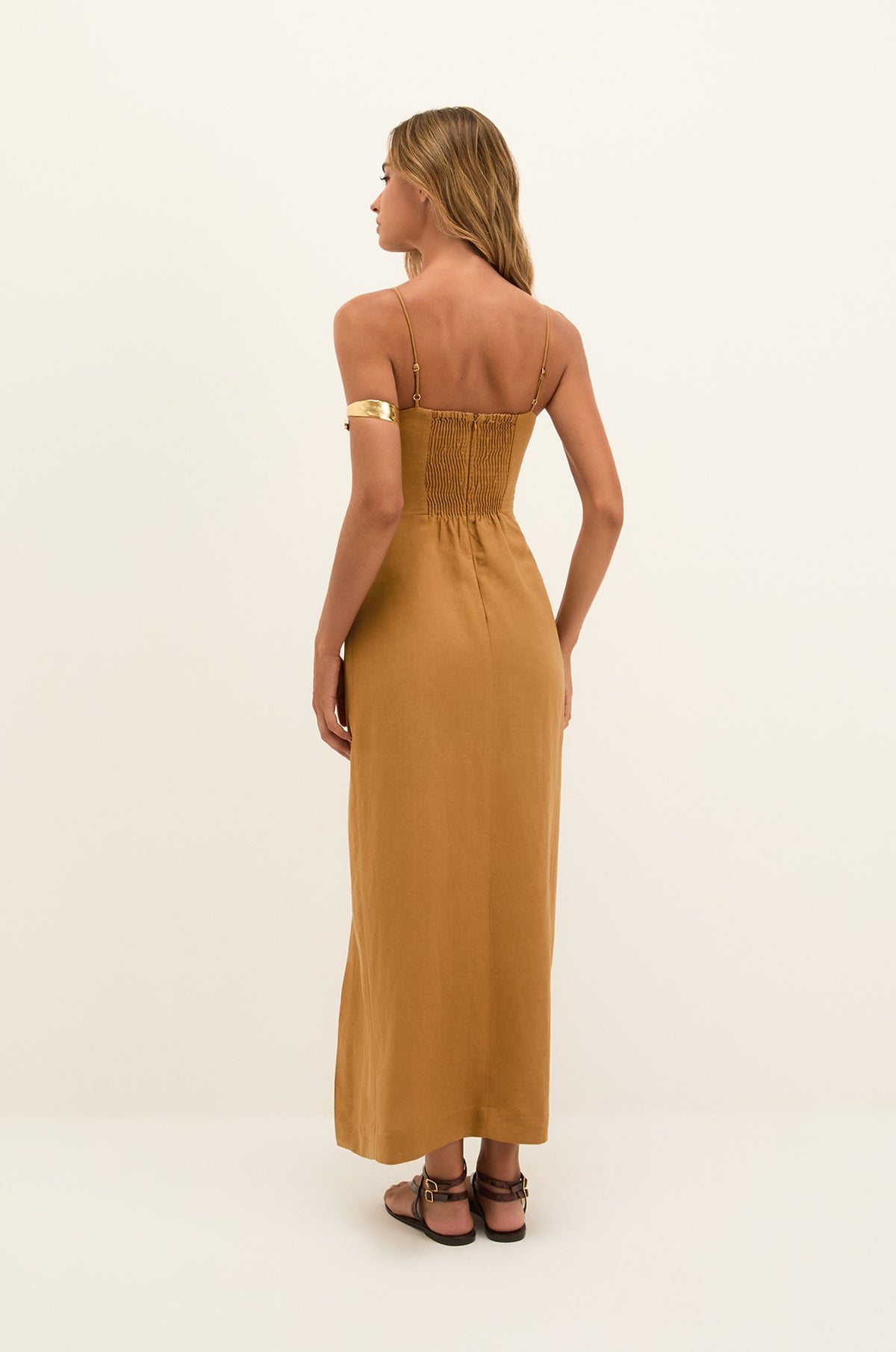 gid://shopify/Product/9604729372893