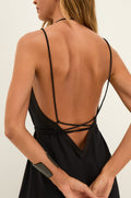 gid://shopify/Product/9604771938525