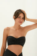 gid://shopify/Product/9604693623005