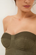 gid://shopify/Product/9604710498525