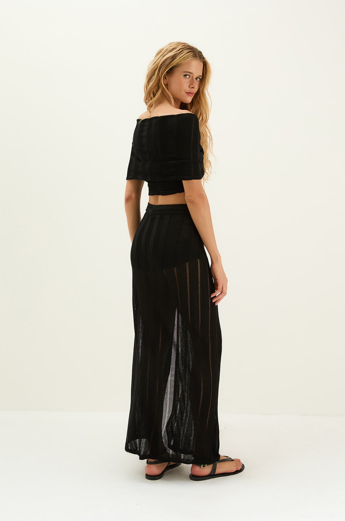 gid://shopify/Product/9596175810781