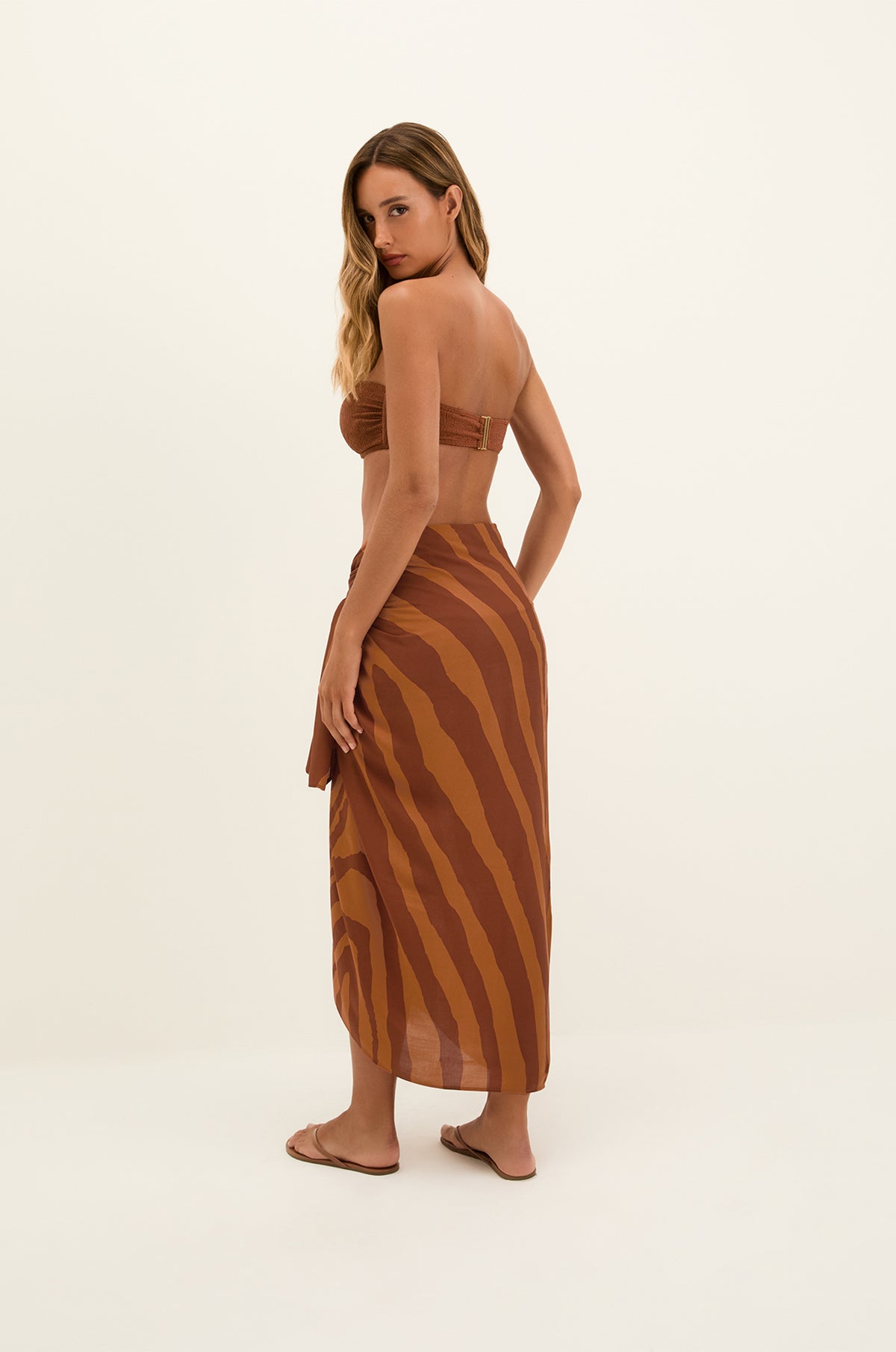 gid://shopify/Product/9604701585629