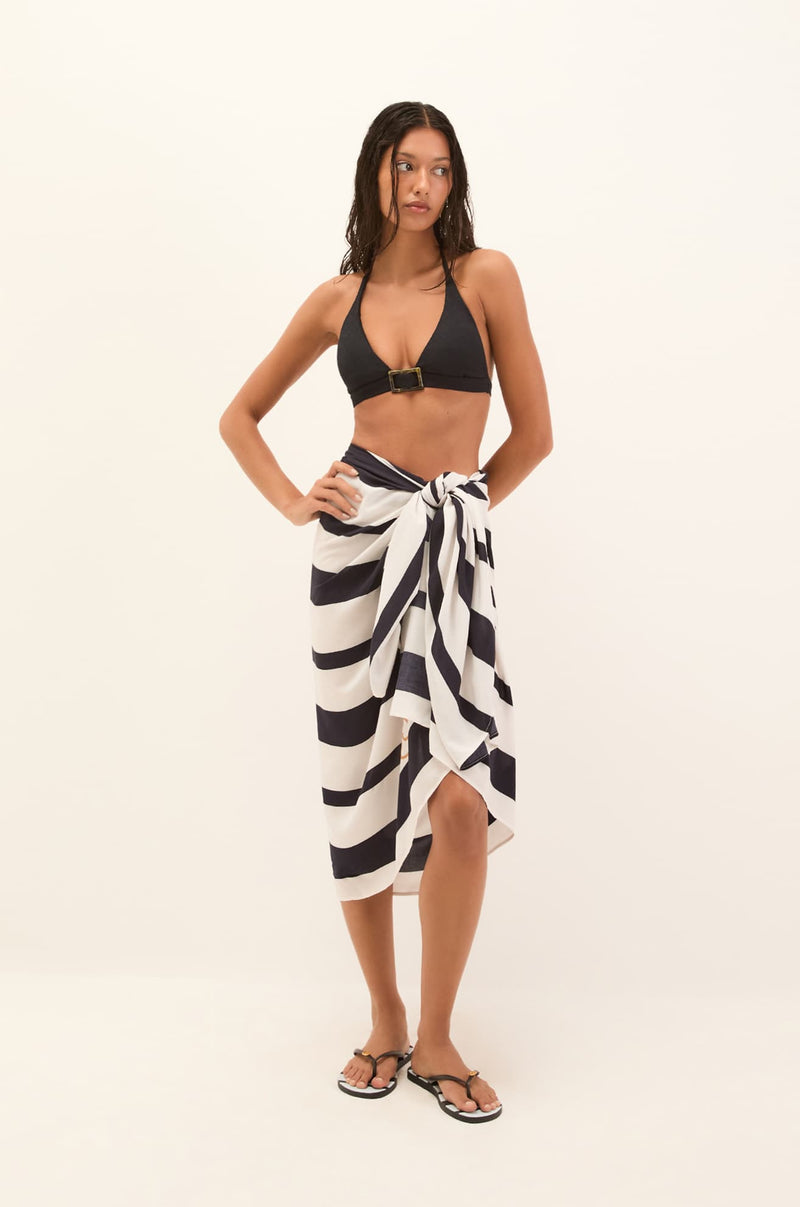 gid://shopify/Product/9604772495581