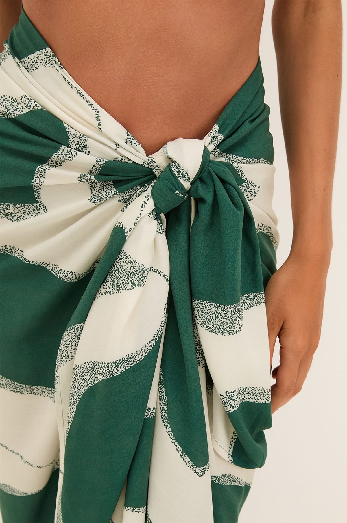 gid://shopify/Product/9604735959261