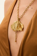 gid://shopify/Product/9596177744093