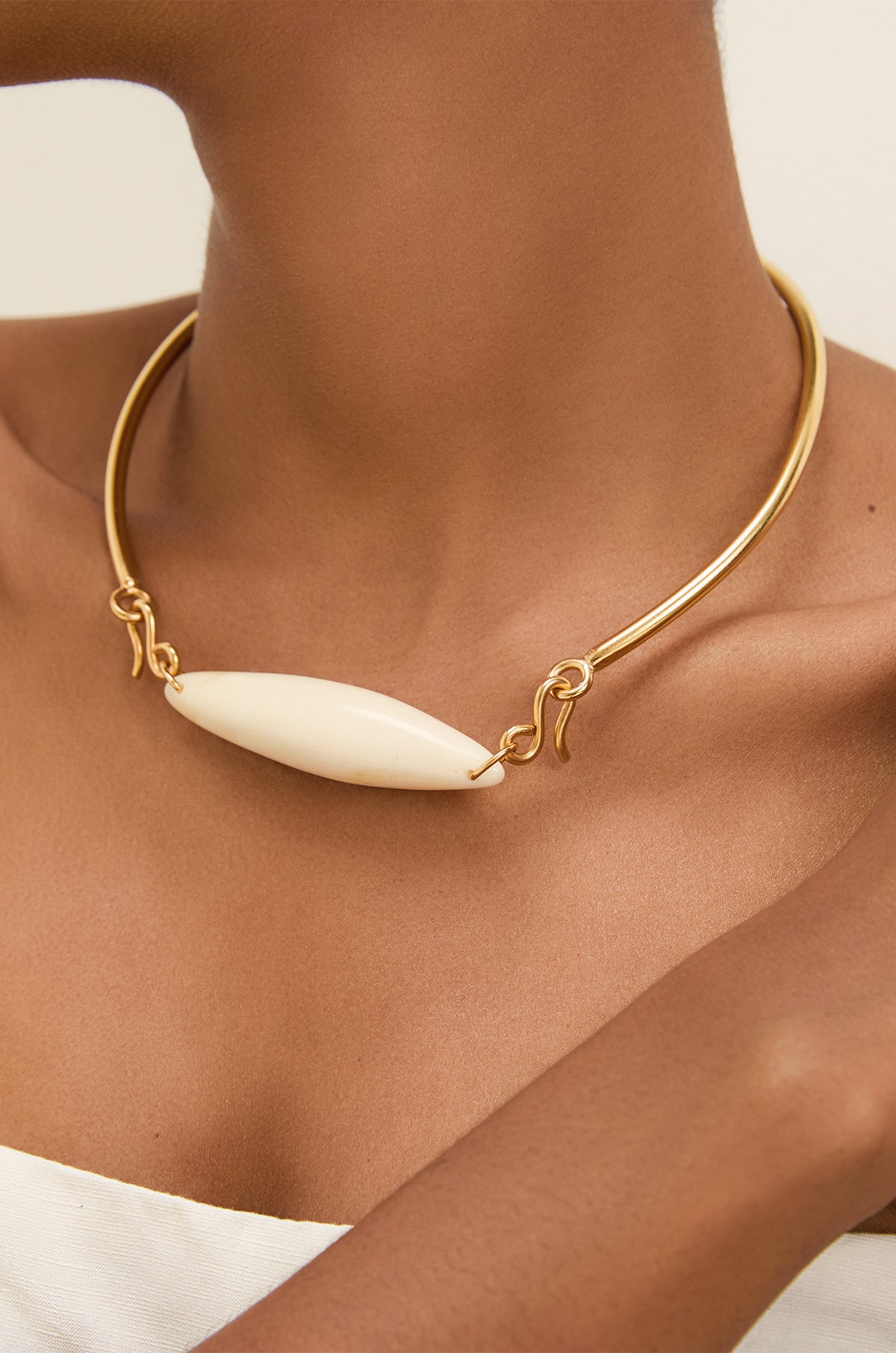 gid://shopify/Product/9604738220253