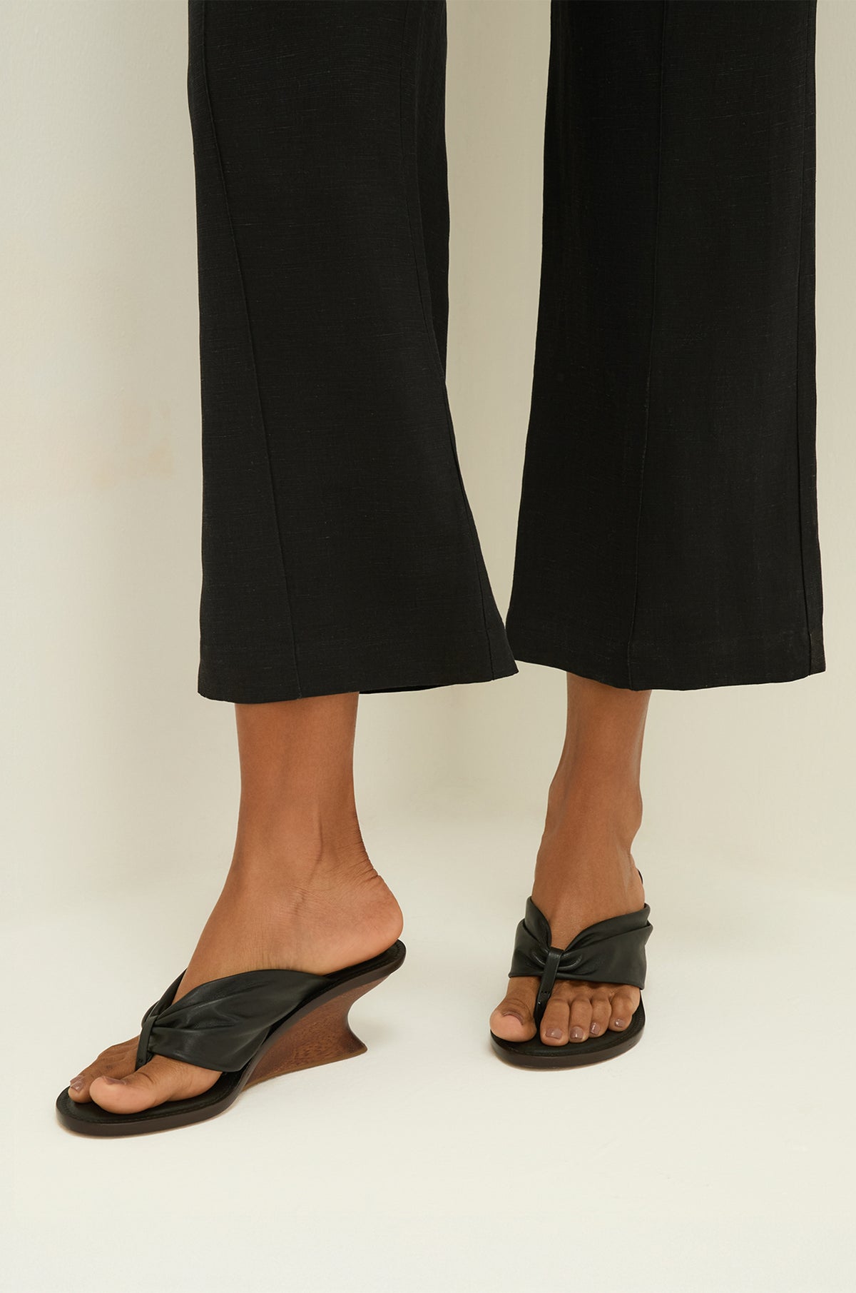 gid://shopify/Product/9604697161949