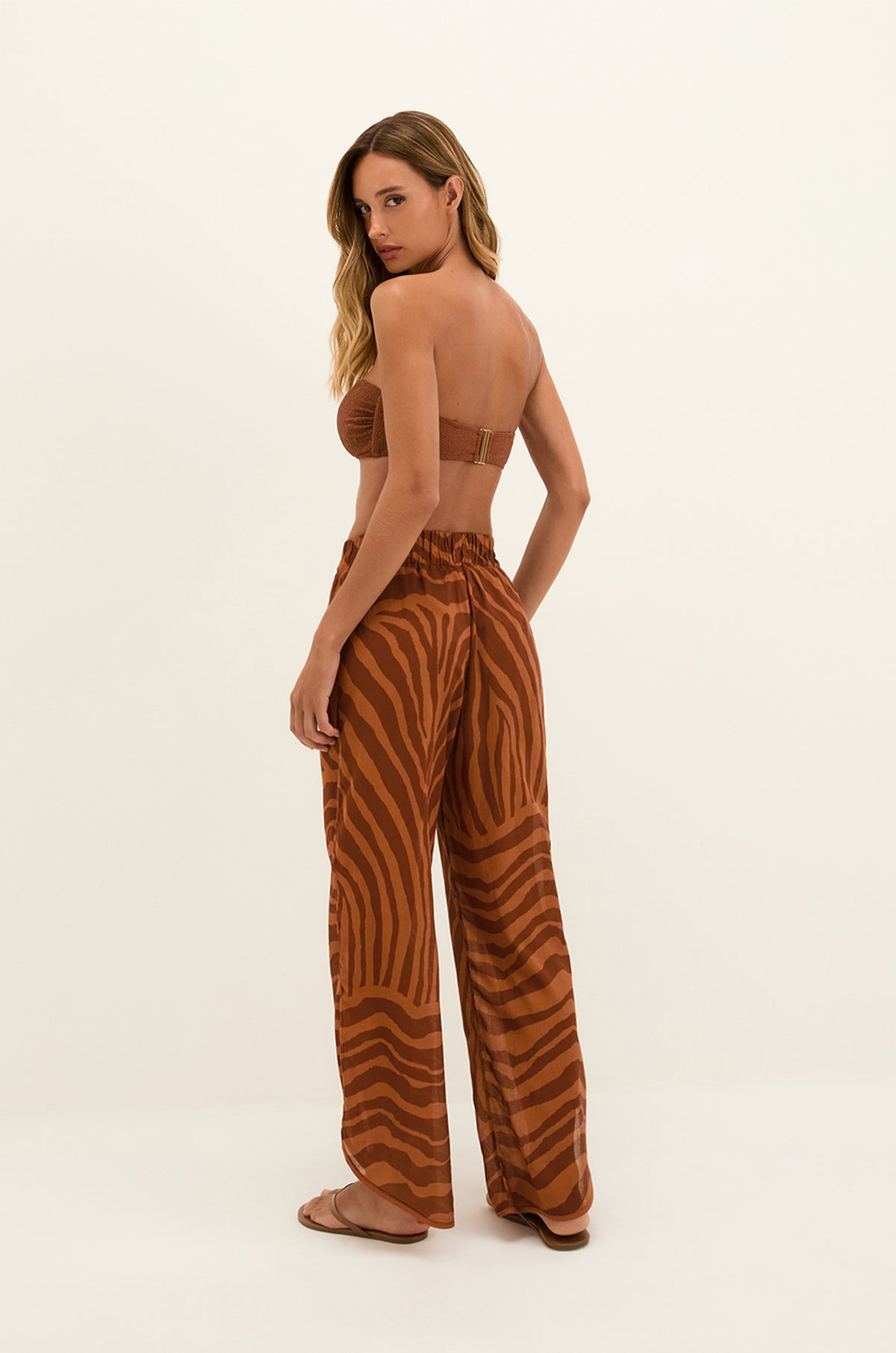 gid://shopify/Product/9604700340445