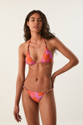 gid://shopify/Product/9592833212637
