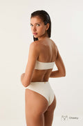 gid://shopify/Product/9592836096221