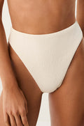 gid://shopify/Product/9592836096221