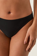 gid://shopify/Product/9592838357213