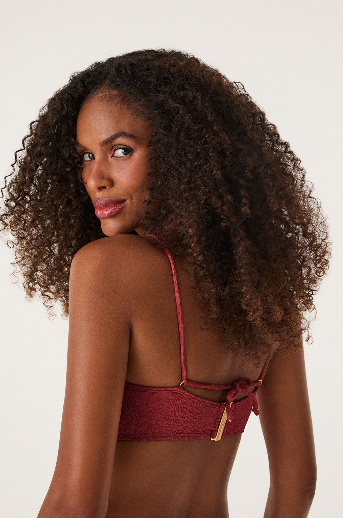 gid://shopify/Product/9592841732317