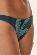 gid://shopify/Product/9592842780893