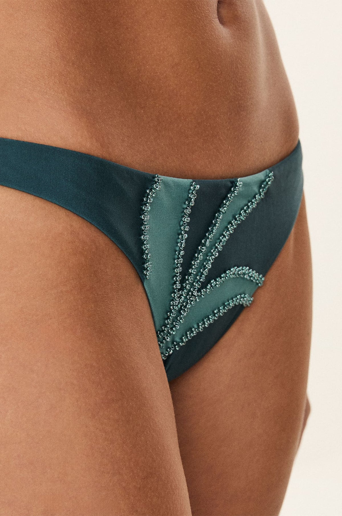 gid://shopify/Product/9592842780893