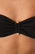 gid://shopify/Product/9592844353757