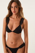 gid://shopify/Product/9592845205725