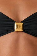 gid://shopify/Product/9592846024925