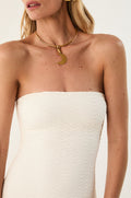 gid://shopify/Product/9592824135901