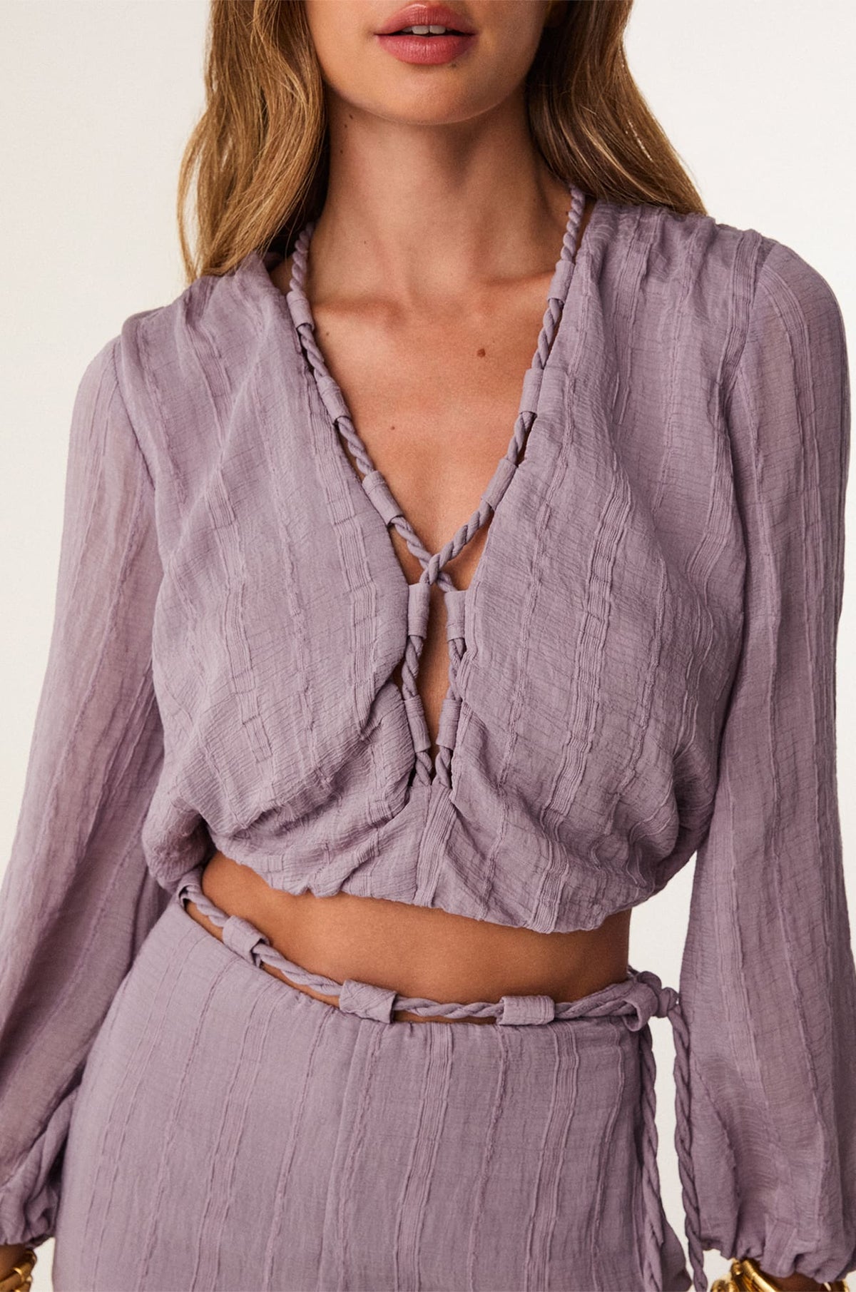 gid://shopify/Product/9592824725725