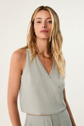 gid://shopify/Product/9592826003677