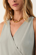 gid://shopify/Product/9592826003677
