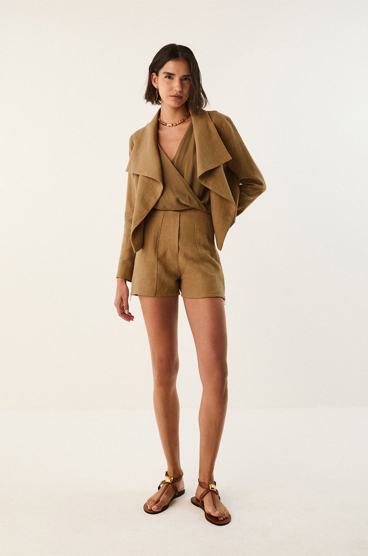 gid://shopify/Product/9592826069213