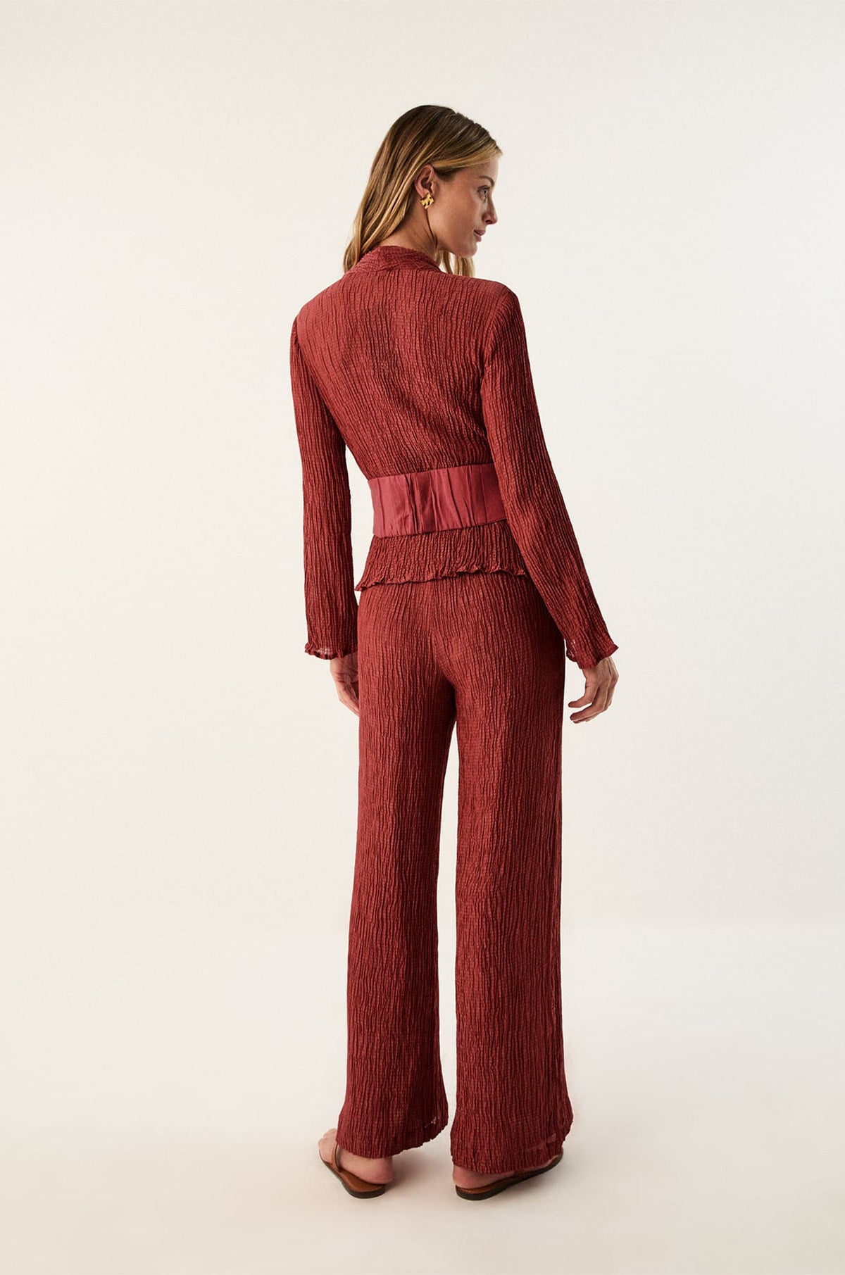 gid://shopify/Product/9592302633181