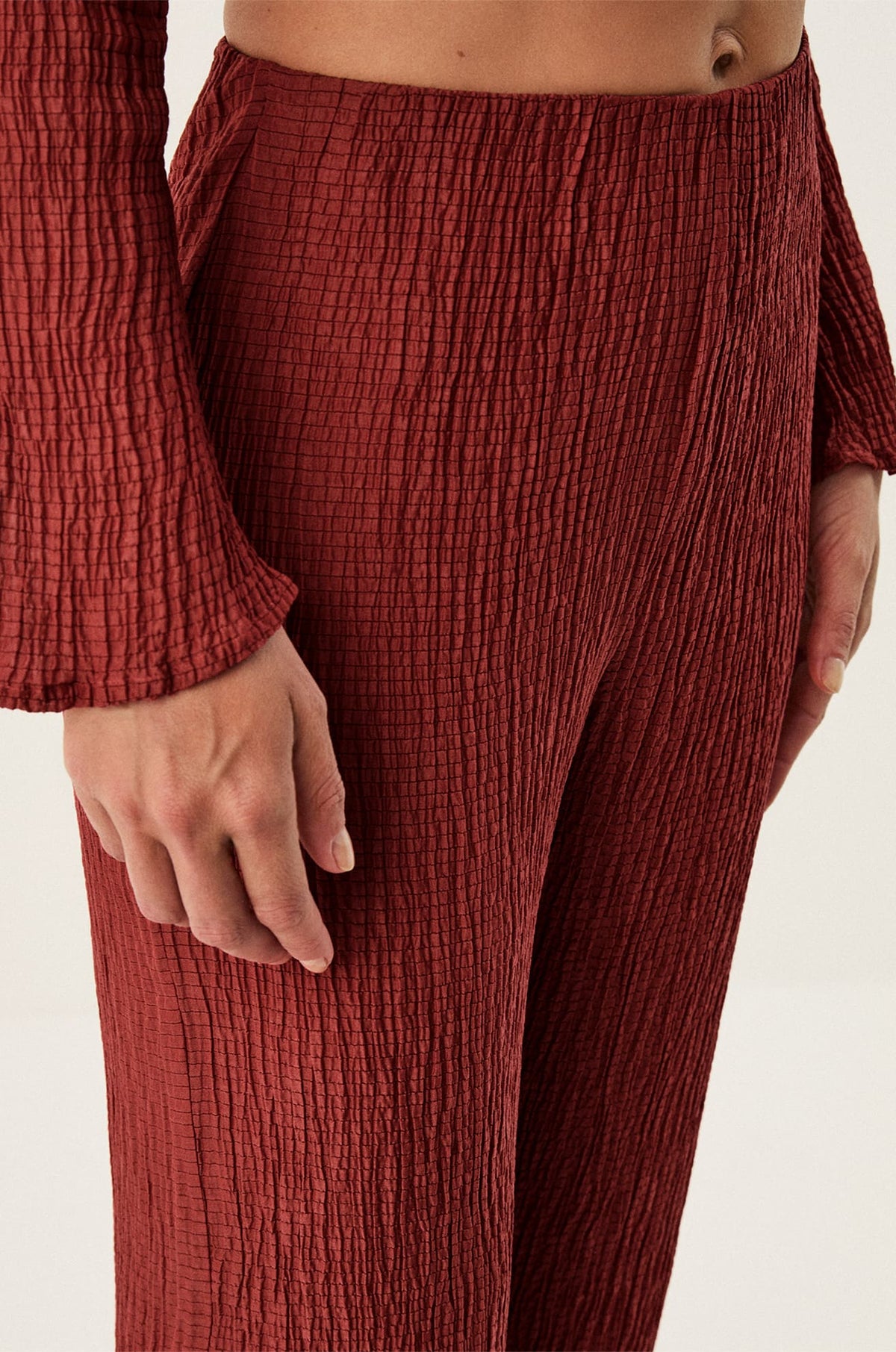 gid://shopify/Product/9592302633181