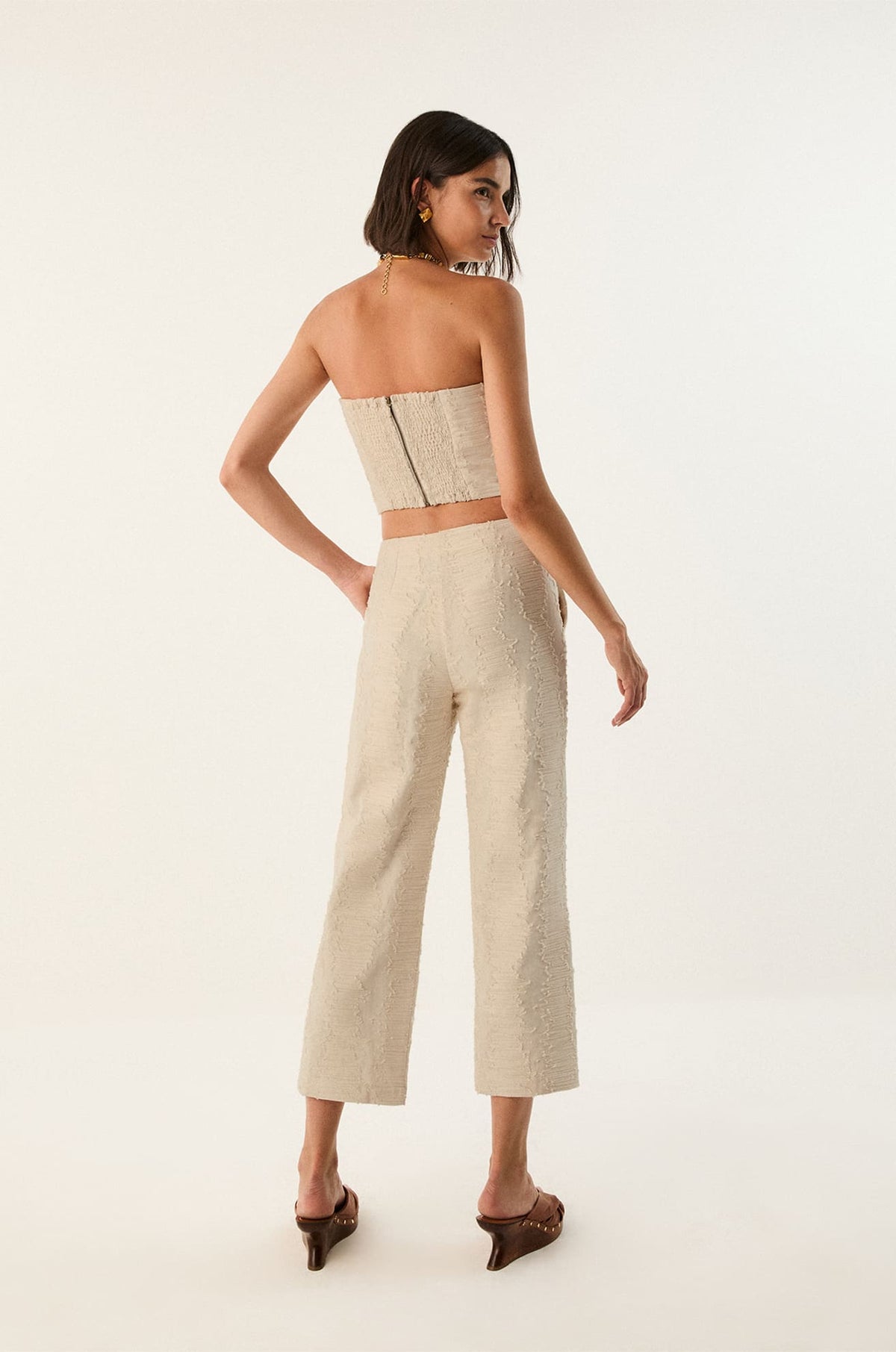 gid://shopify/Product/9592302928093