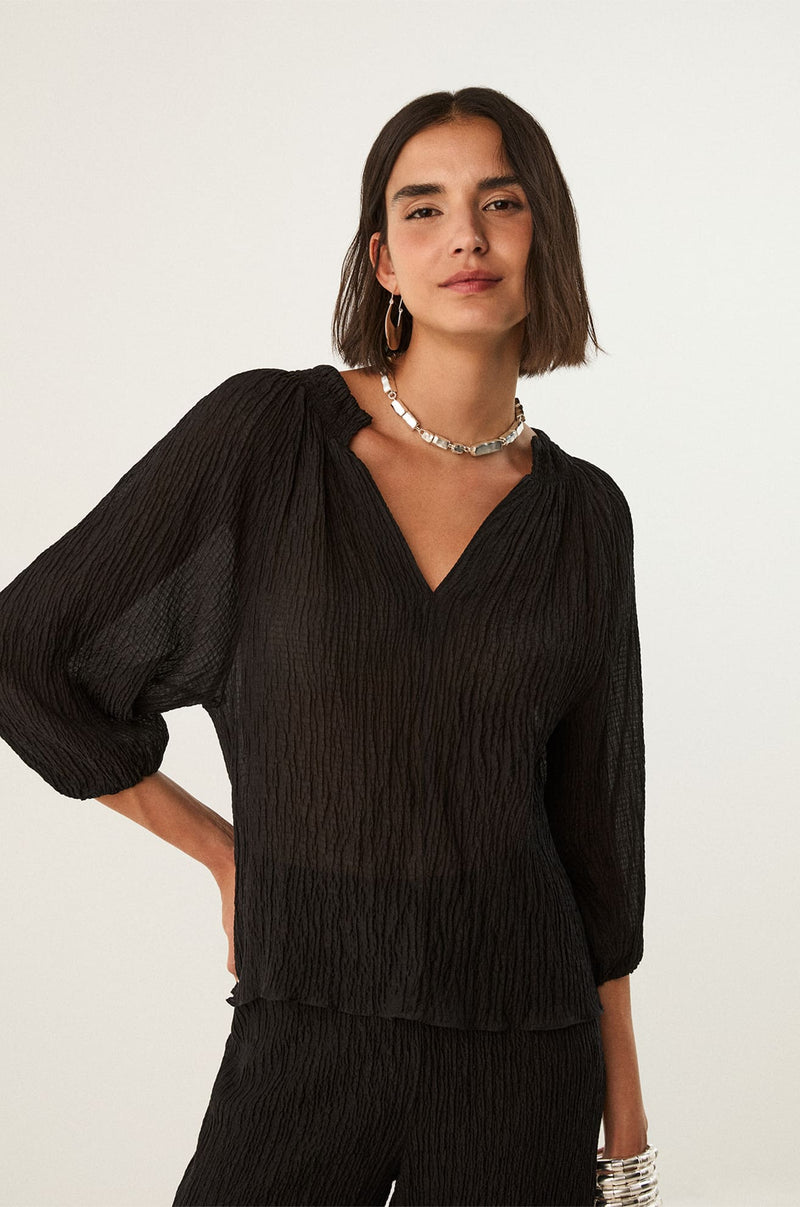 gid://shopify/Product/9592825086173