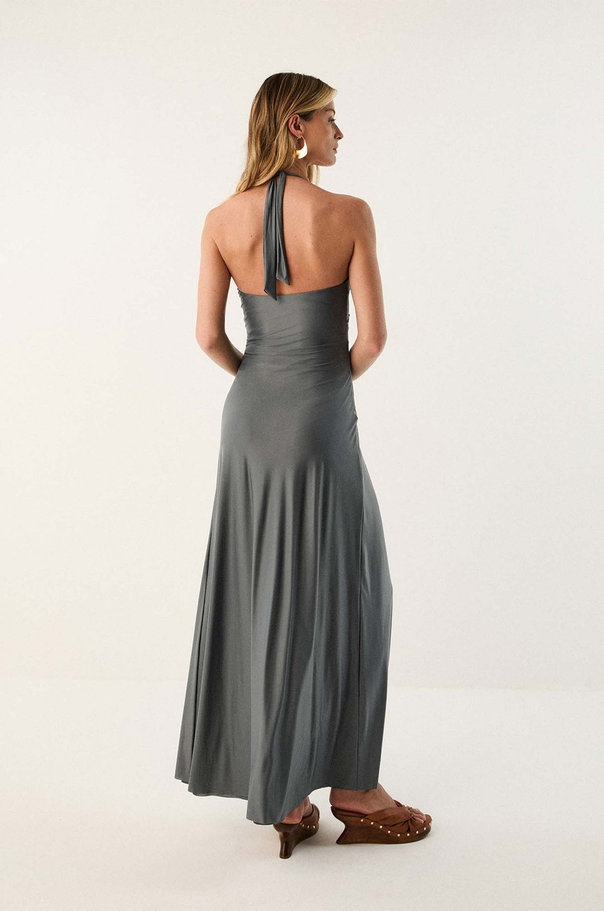 gid://shopify/Product/9592818860253