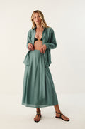 gid://shopify/Product/9592296046813