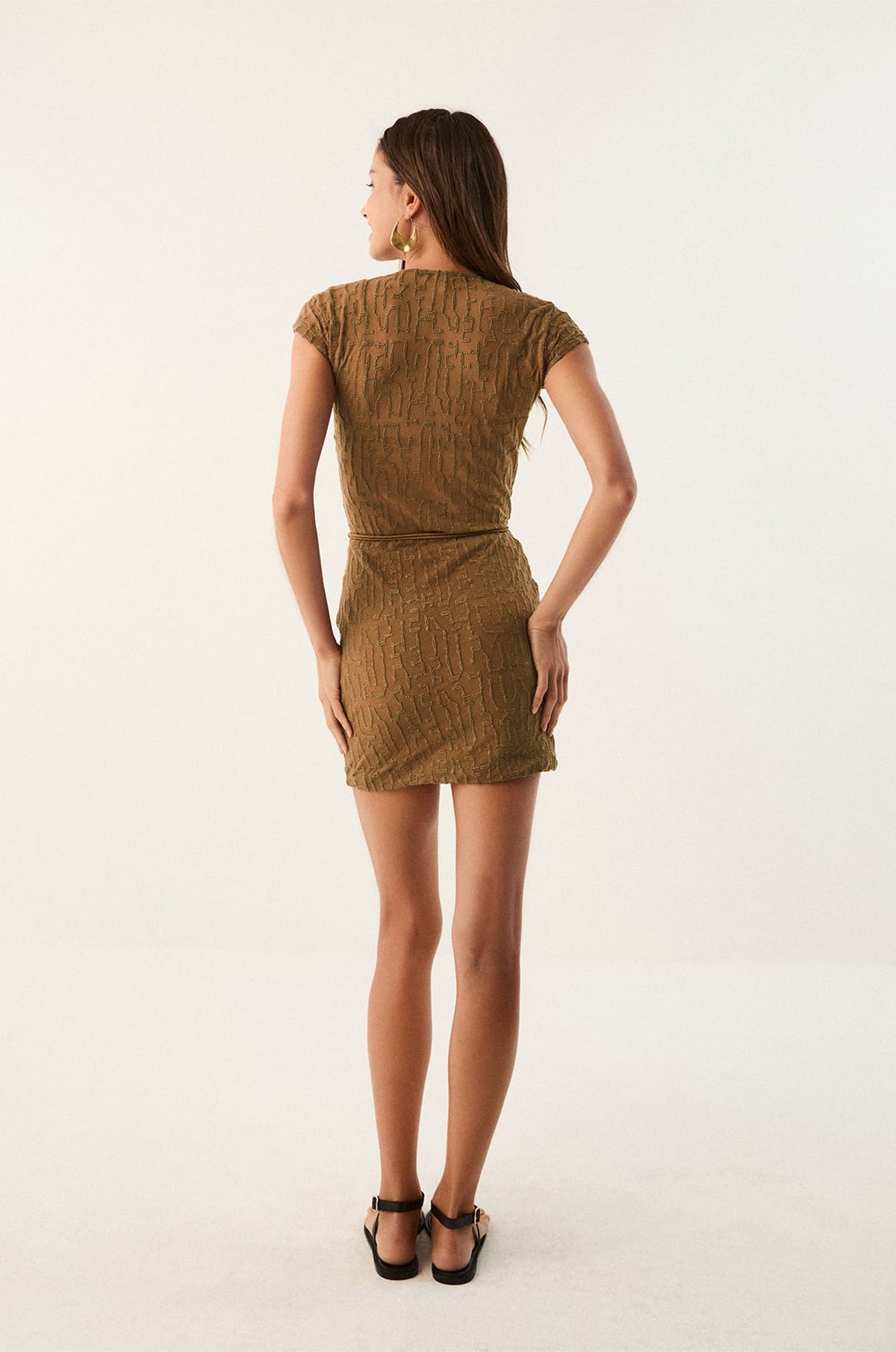 gid://shopify/Product/9592818663645