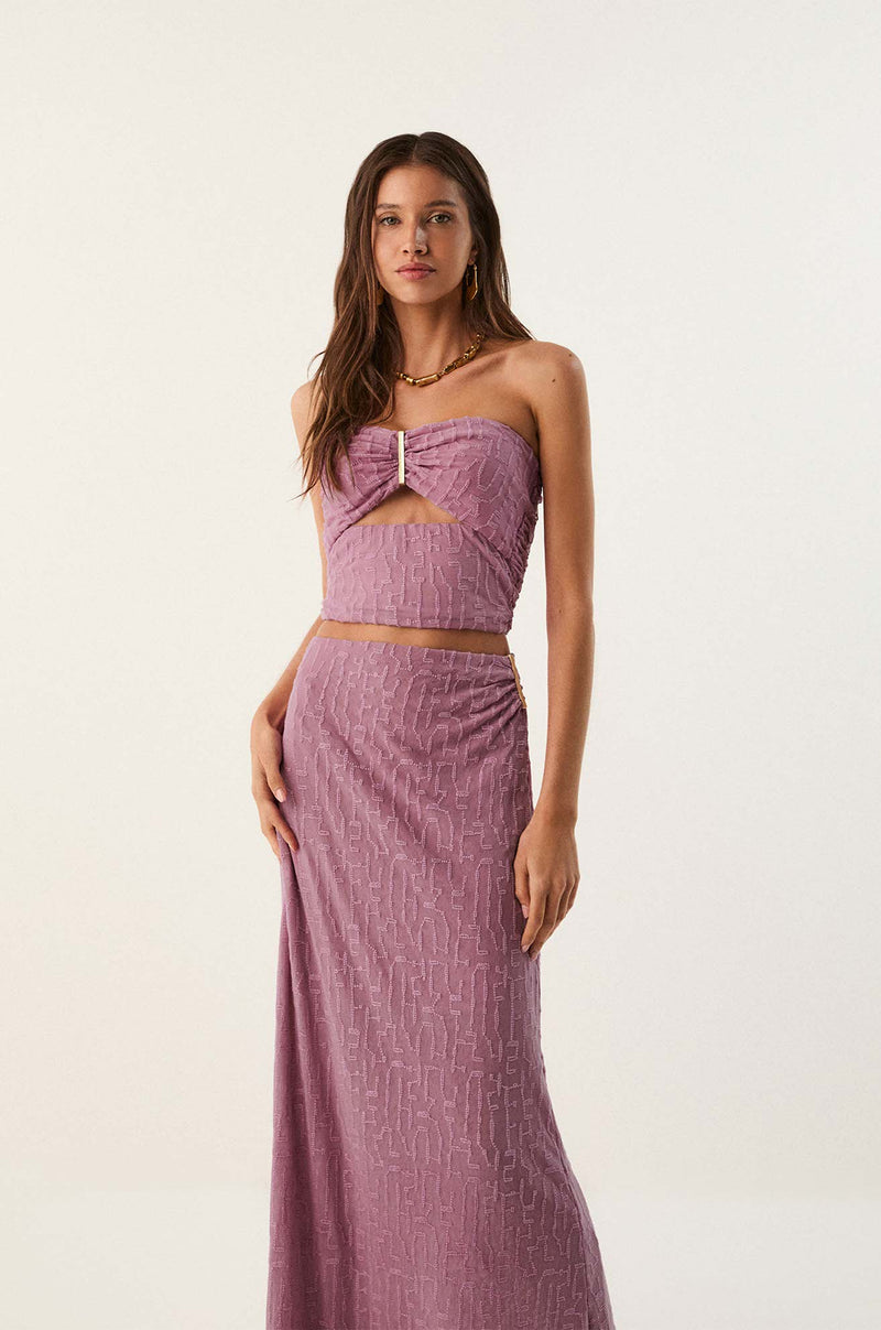 gid://shopify/Product/9592817385693