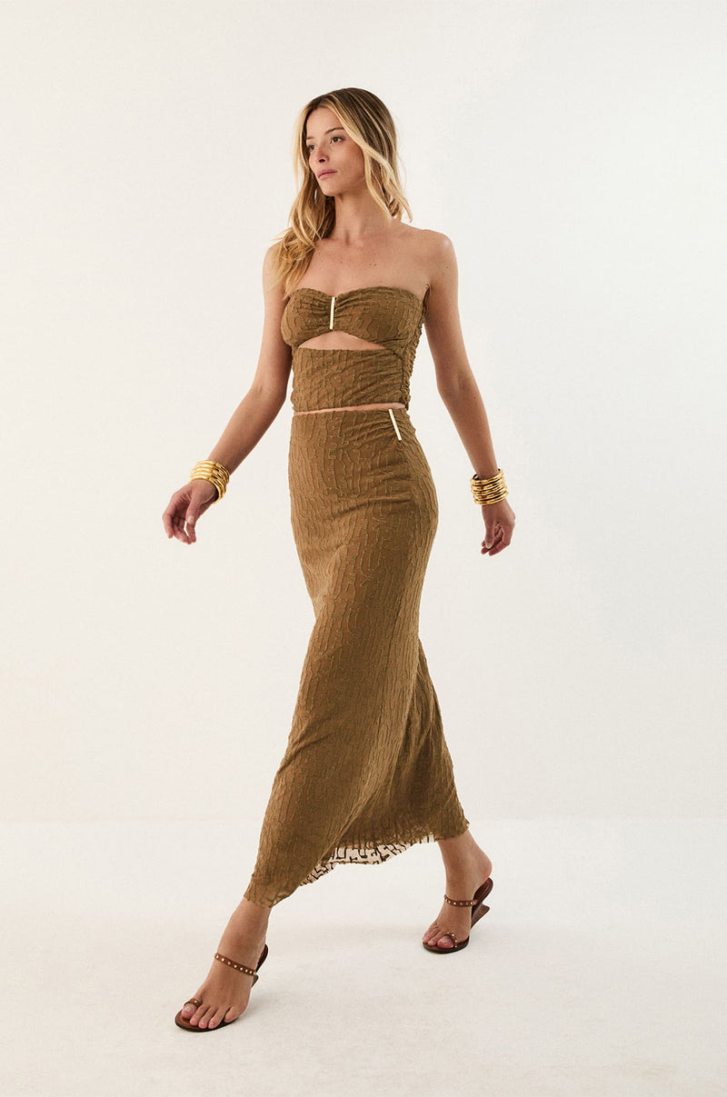 gid://shopify/Product/9592817451229