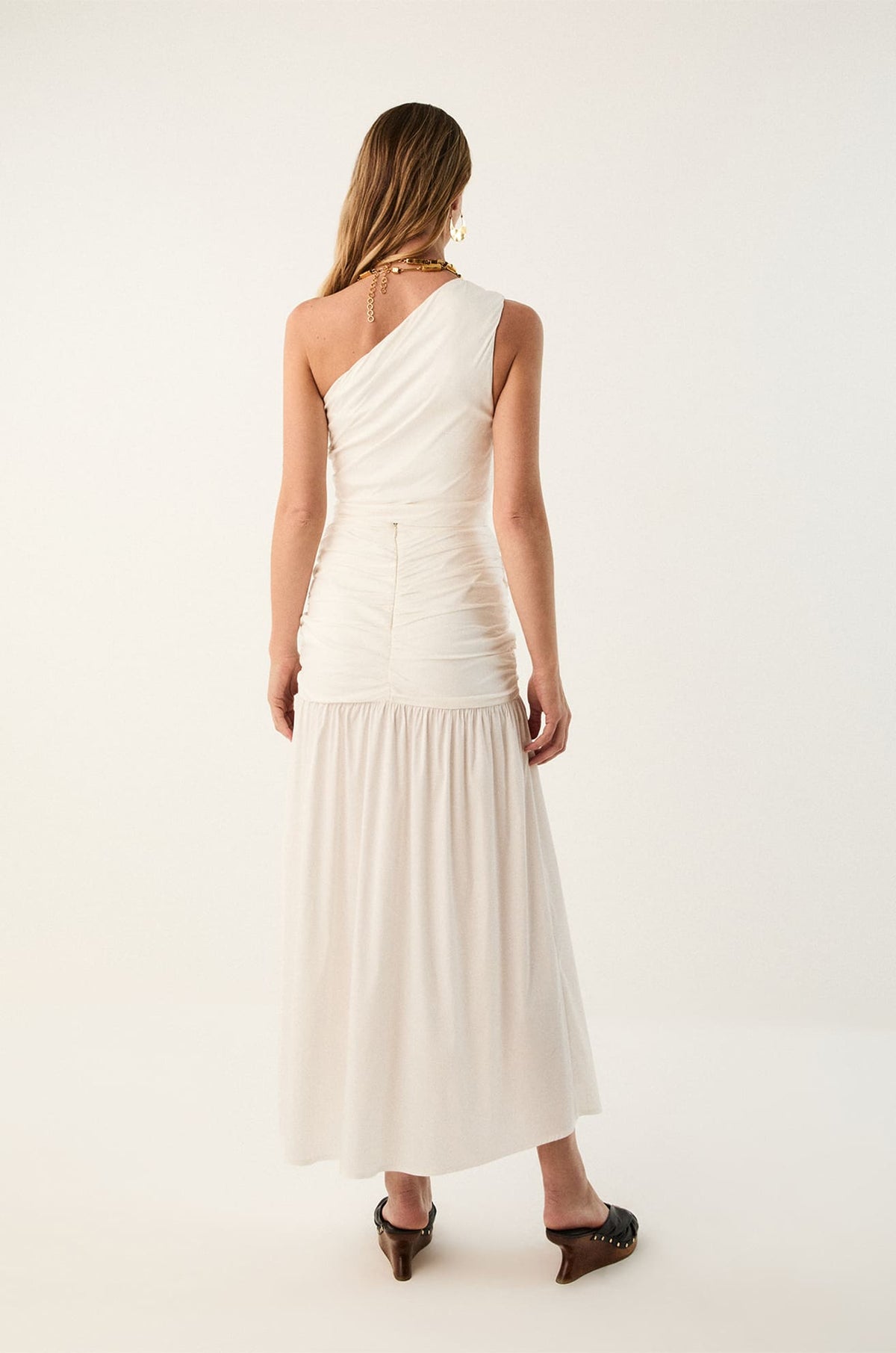 gid://shopify/Product/9592296734941