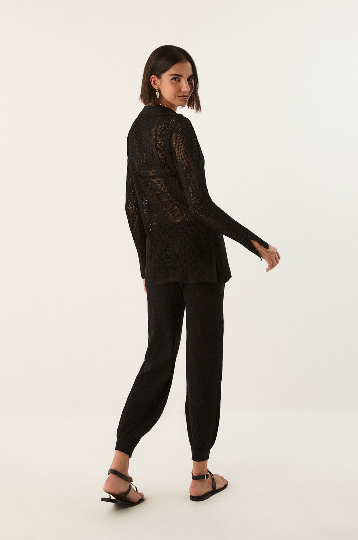 gid://shopify/Product/9592759845085