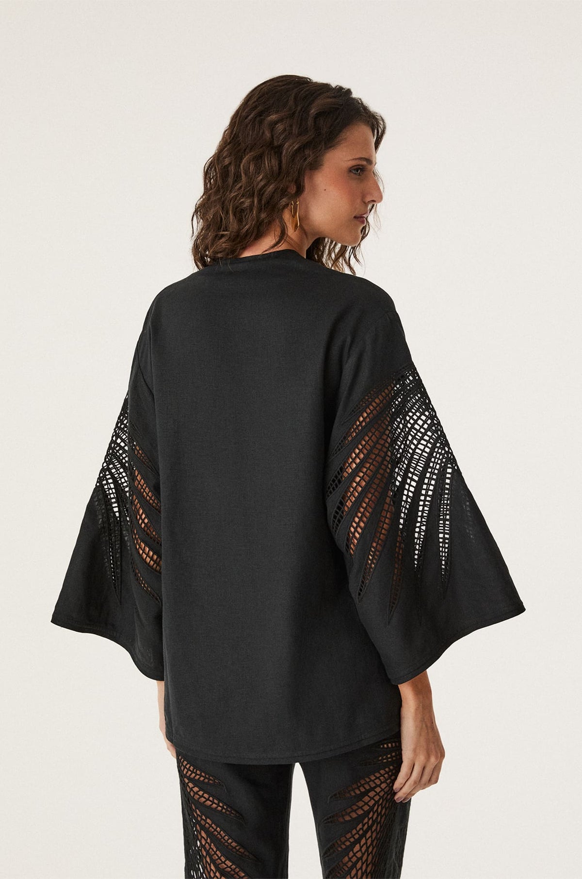 gid://shopify/Product/9592823677149
