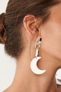 gid://shopify/Product/9592893931741