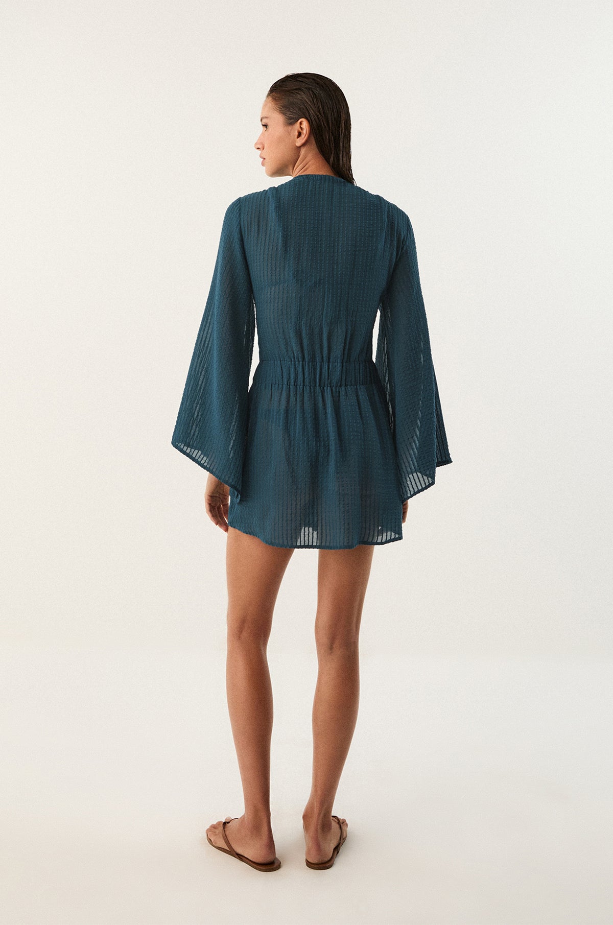 gid://shopify/Product/9592820957405
