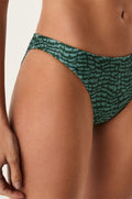 gid://shopify/Product/9592807653597